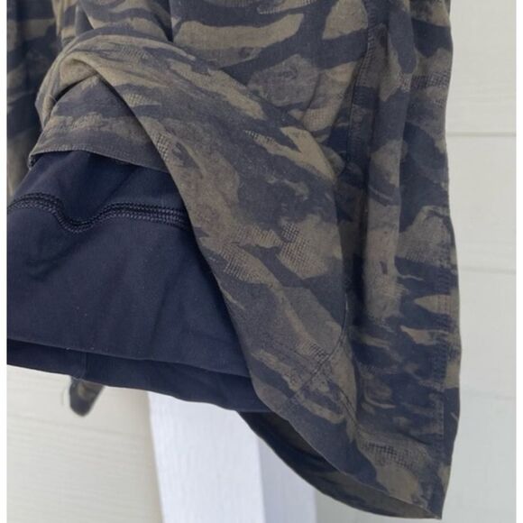 Lululemon T.H.E. Short *Luxtreme Liner 7” / Like New / Size M - Picture 5 of 10